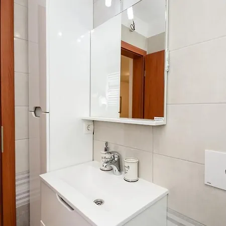 Jadranka With Sea View In Rogotin