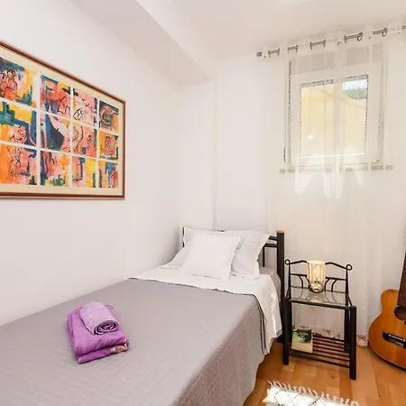 Jadranka With Sea View In 아파트 *